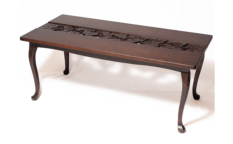 長野県軽井沢町のふるさと納税 軽井沢彫り　大坂屋家具店　猫脚テーブルセット インテリア 工芸品 民芸品 伝統技術 豪華 柔らかい印象 優雅な印象 軽井沢彫