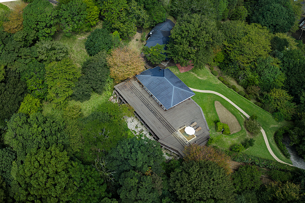 鹿児島県霧島市のふるさと納税 K-100 《セゾン限定》天空の森「春夏秋冬4回宿泊プラン」ペア宿泊券【天空の森】宿泊 旅行 チケット 宿泊券 温泉 旅行券 温泉 高級宿