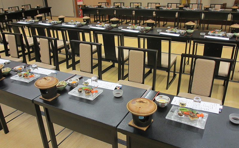 尾張温泉郷湯元館 感謝券 6000円 チケット 旅行 観光 料理自慢 温泉自慢 商品券 会席料理 かけ流し 天然温泉 癒し お出かけ 休日 休息 