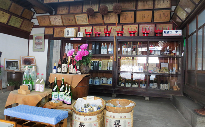 純米大吟醸「櫻芳烈」と本醸造「備中松山城」（1，800ml×2本） 日本酒 