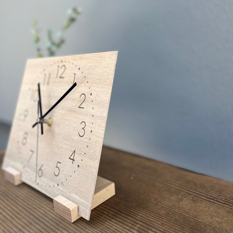 木製地球儀デザイン置時計 楽天市場】＼P2倍☆10/19限定／【送料無料】置き時計 インテリア