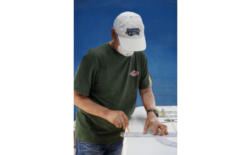 【完全オーダーメイド】サーフボード（ショート）　シェイパー藤沢譲二氏によるフルハンドメイド　デザインはハワイの人気アーティスト、クリスティ・シン氏の作品の中から選択　フリュードパワー・サーフクラフト 