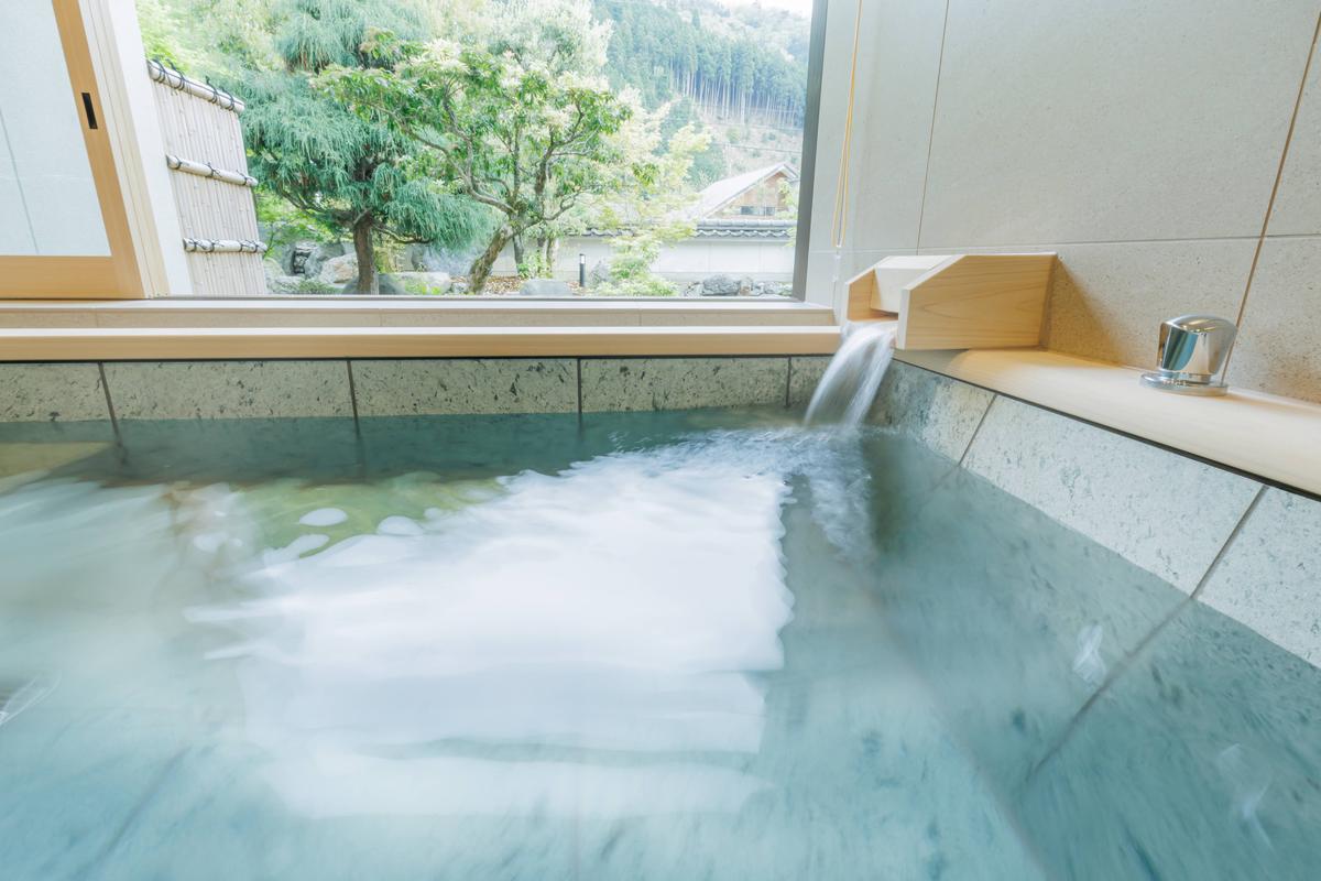 旅行 京都 料理旅館きぐすりや 紅葉の間 スイートルーム 夕食京地どりすき焼き ペア 宿泊プラン 関西 宿泊補助券 施設利用券 チケット 宿泊券 旅行券 宿泊 旅館 ホテル すき焼き 貸切風呂 