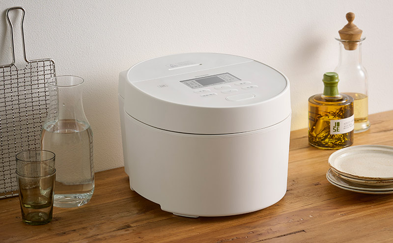 炊飯器 3合 アイリスオーヤマ IHジャー RC-ISA30-W ホワイト IH炊飯器 炊飯ジャー 銘柄炊き 炊き分け 保温 キッチン用品 調理家電 食欲の秋特集 