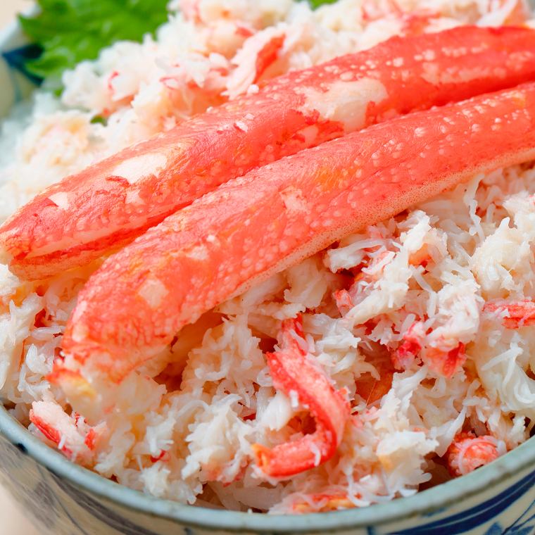 【12月25日決済確定分まで年内発送】 ボイル 本ずわいがに 1kg 4肩 (500g × 2) カジマ ずわい蟹 ズワイガニ ずわいがに かに カニ 蟹