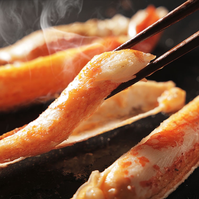 【12月25日決済確定分まで年内発送】特大 ボイル ズワイガニ 1.8kg カット済み ずわい蟹 弥七商店 かに弥 ずわいがに かに カニ 蟹 ハーフポーション ずわい 鍋 焼きガニ