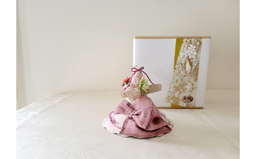 華姫(登録商標) 近江麻布使用 伝統工芸和紙人形の食器等装飾品【FH01W】