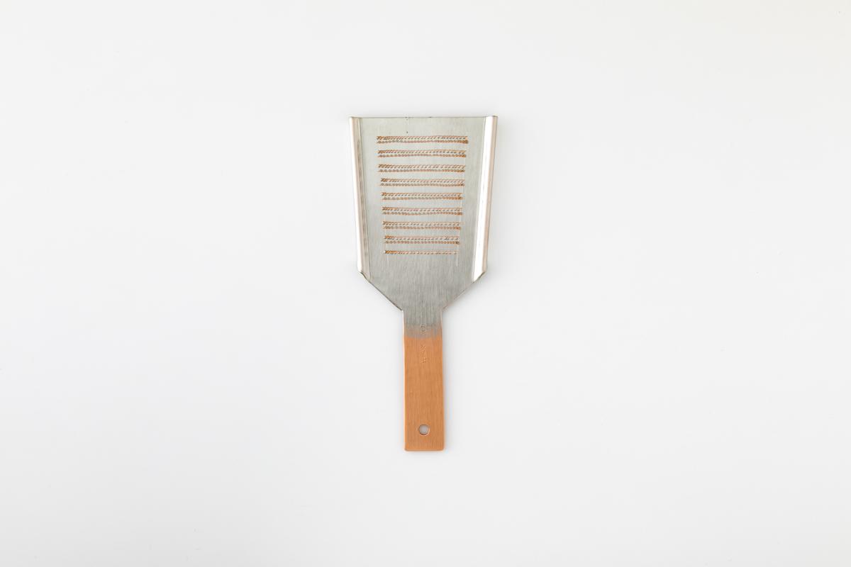 【京都 食道具竹上】 銅のおろし金 No5 （表:粗目、裏:細目）食道具竹上 おろしがね グレーター 薬味用おろし金 純銅製 銅 コンパクト わさび ショウガ 大根 日本製 キッチン用品 キッチン 雑貨 日用品 