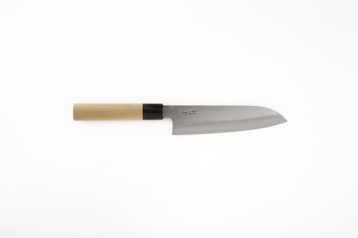 【京都 食道具竹上】 三徳包丁 18cm （万能使い用 和型三層タイプ）食道具竹上 鋼 ステンレス 青紙スーパー 鋼包丁 和包丁 文化包丁 日本製 高級 切れる キッチン用品 キッチン さんとくほうちょう ぶんかぼうちょう ナイフ 雑貨 日用品 