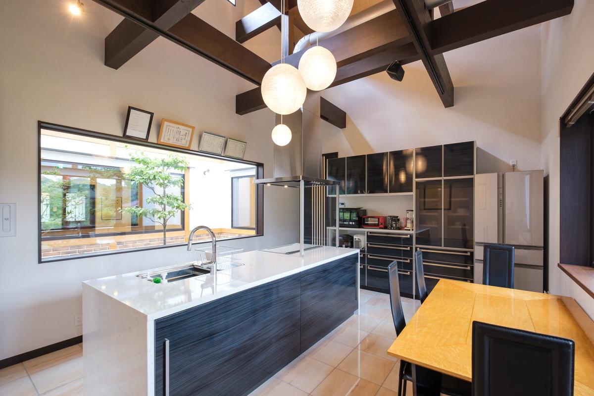 旅行 京都 京都丹波一棟貸しヴィラアシタニ 宿泊ギフト券 10000円分 一棟貸し 1組限定 貸し別荘 洋館 宿泊プラン 関西 宿泊補助券 施設利用券 チケット 宿泊券 旅行券 宿泊 旅館 ホテル バーベキュー 焚き火 10000円 