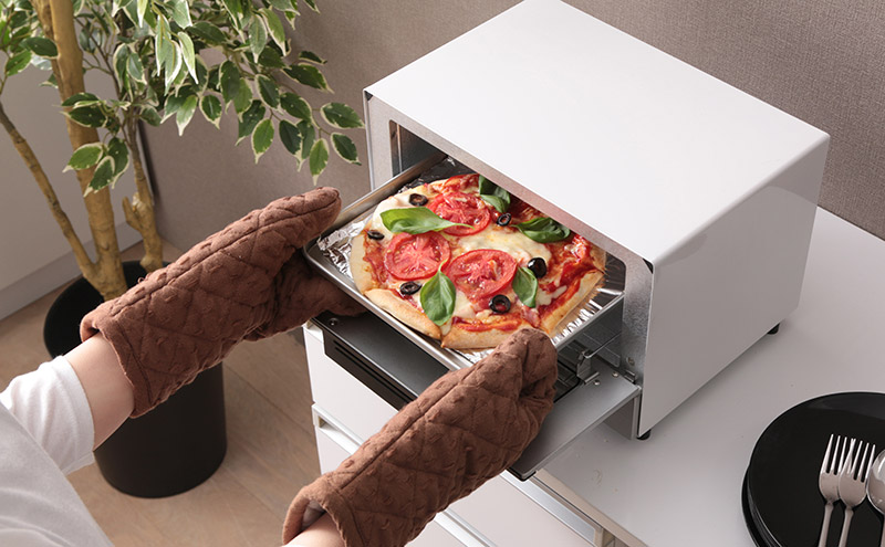 トースター オーブントースター 横型 MOT-011 アイリスオーヤマ ミラー 新生活 トースター 2枚 ミラーガラス ミラー調 1000W ミラーオーブントースター トースト オーブン 一人暮らし モダン シンプル シック コンパクト タイマー 家電 食欲の秋特集 