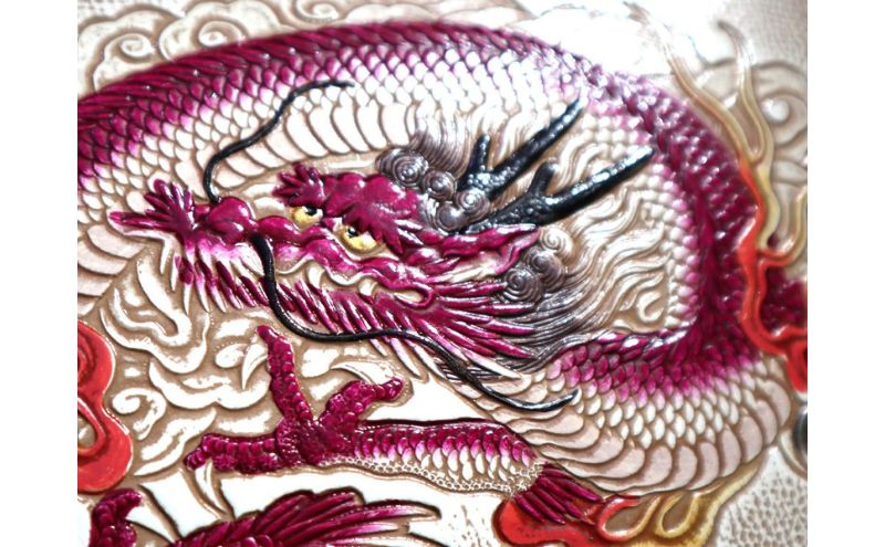 【文庫屋大関】パーソナルホルダー　龍神＜ワイン＞【皮革工芸品】 雑貨 日用品 ブックカバー パスポートケース 貴重品入れ マルチケース シンプル 和風 革小物 