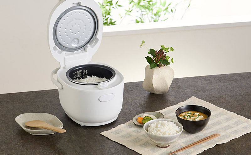 炊飯器 3合 アイリスオーヤマ ジャー RC-MDA30-W ホワイト マイコン 炊飯ジャー 銘柄炊き 炊き分け エコ 節電  新生活 一人暮らし 生活応援