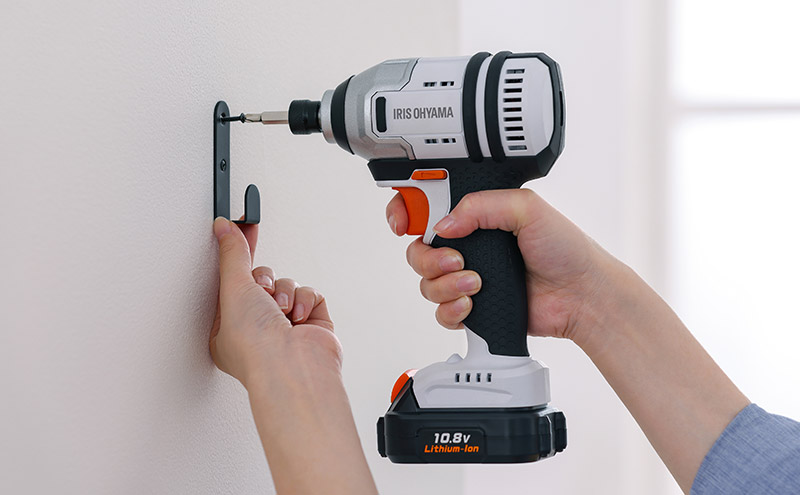 インパクトドライバー 充電式 アイリスオーヤマ DIY 工具 電動工具 小型 電動ドライバー ビットセット ドリル ドライバー コードレスドライバー スクリュードライバー 充電式インパクトドライバー JIDBL130 アイリス 家電 宮城 宮城県 大河原町