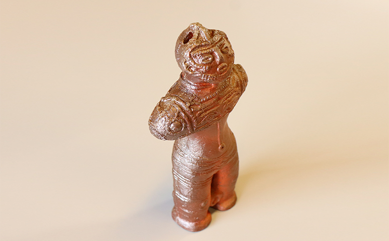 土偶 国宝土偶「中空土偶」（函館市教育委員会蔵）北海道初の国宝【備前焼 東児の花窯】 