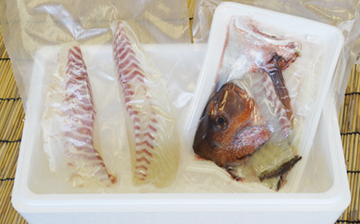 朝〆直送！愛南町産鯛さしみ用切り身（400g＋アラ付き）真鯛 朝〆 直送 新鮮 アラ 冷蔵 愛媛県 朝〆直送 皮引き 三枚おろし 兜 かぶと煮 国産 魚介 特産品 愛南町 魚介類 海産物 鮮魚 養殖 産地直送 海鮮 ブランド まだい 鯛 刺身 塩焼き 煮付け 酒蒸し カルパッチョ 鯛飯 鯛しゃぶ 鯛めし 鯛茶漬け 鯛漬け お正月 お祝い 年末 年始 紅白 めでたい 真空 パック あら炊き カマ 柵 松岡鮮魚