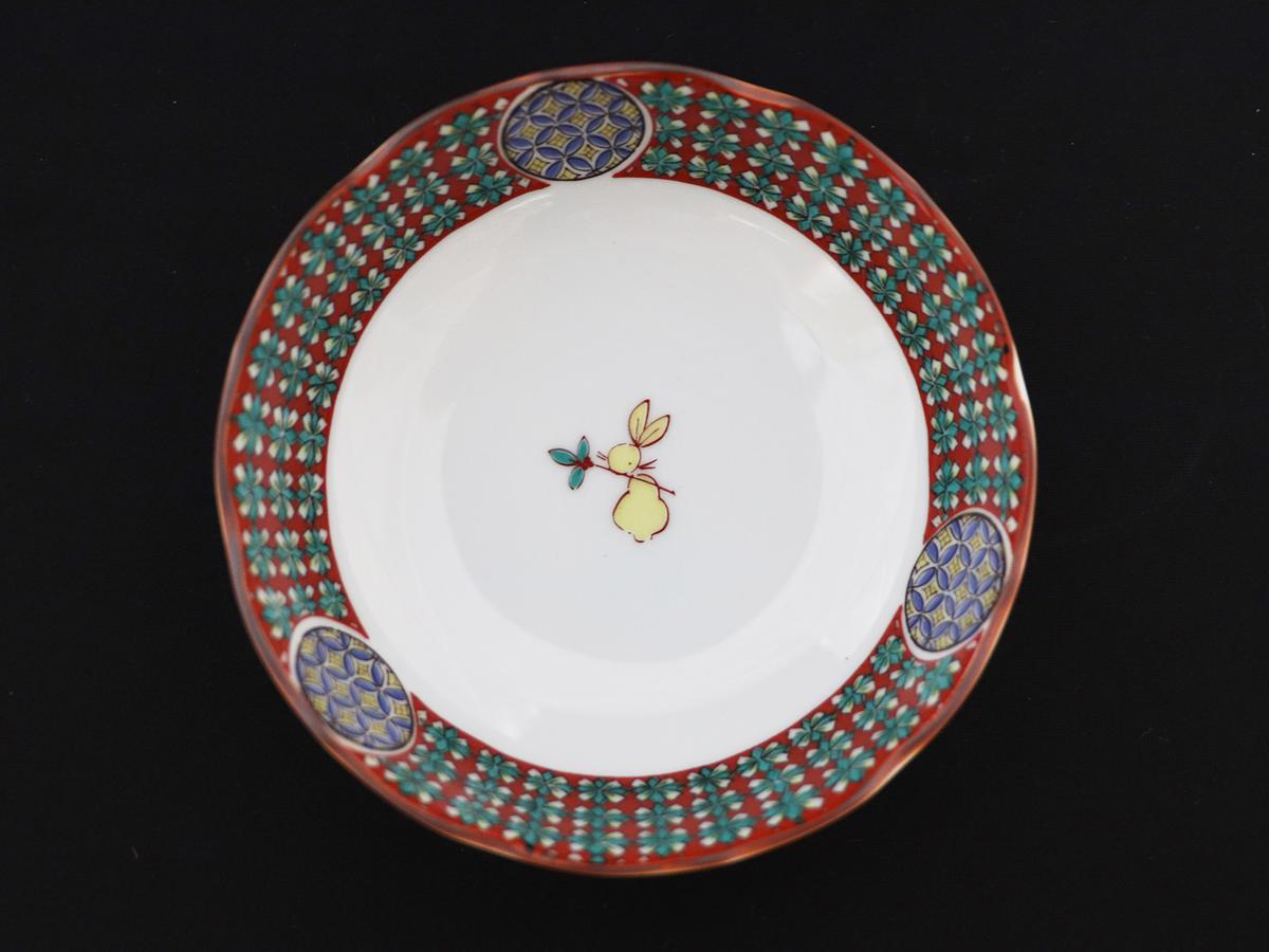 九谷焼　4号小鉢揃 うさぎ　a01 食器 キッチン雑貨 キッチンアイテム 雑貨 小物 お皿 小皿 食卓 テーブルコーディネート 