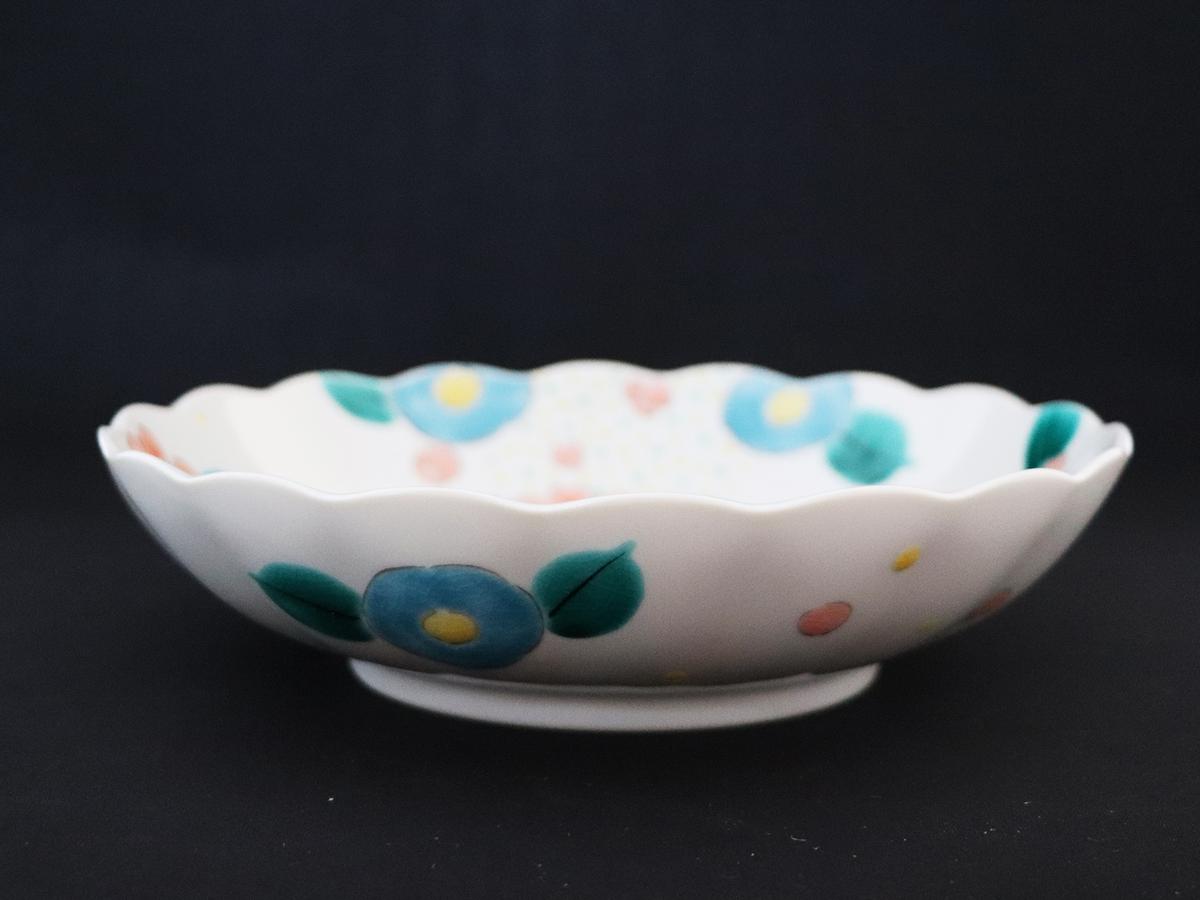 九谷焼　 7号鉢　花ちらし　a01　岡田絹代 食器 キッチン雑貨 キッチンアイテム 雑貨 お皿 食卓 テーブルコーディネート 盛り付け 普段使い 贈り物 