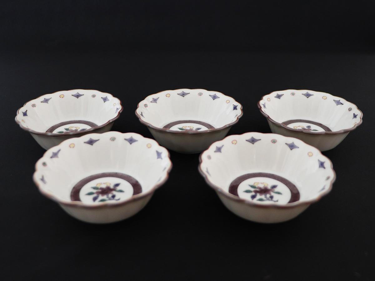 九谷焼　 2.5号小鉢揃　小花文　a01　銀泉窯 食器 キッチン雑貨 キッチンアイテム 雑貨 小物 お皿 小皿 食卓 テーブルコーディネート 