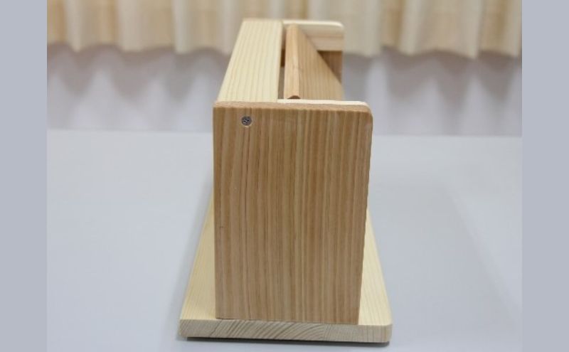 Kitchen paper holder 手作り 雑貨 日用品 工芸品 木 ぬくもり 簡単 取れる キッチン 事務所 作業場 便利 おしゃれ デザイン 