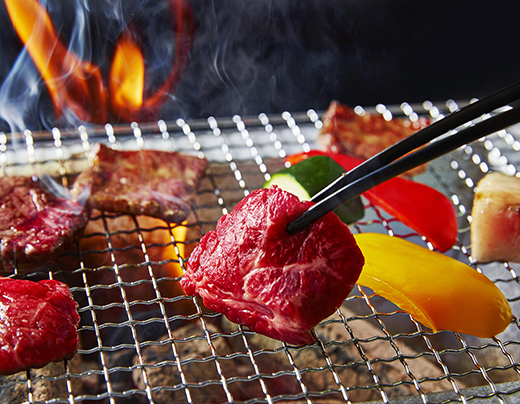 A5等級 未経産雌限定 特撰近江牛 赤身 焼肉 1kg 折箱入り 牛 国産 贈り物 ギフトにも【FO12W】