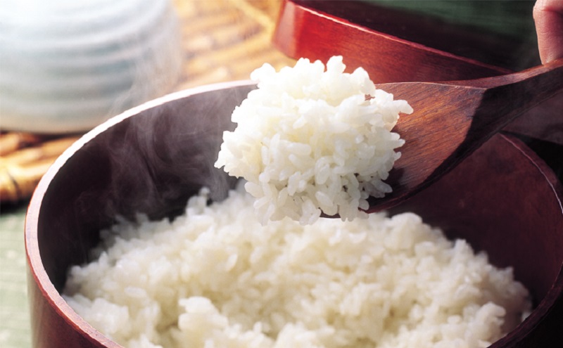 【令和7年産】魚沼産コシヒカリ 無洗米 2kg×全3回 お米 コメ 