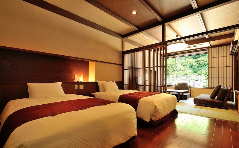 【ひなの宿ちとせ】源泉かけ流し露天風呂付特別室「山つつじ」ペア宿泊招待券(平日限定) 宿泊券 旅行 宿泊補助券 チケット クーポン 温泉 新潟 