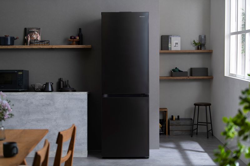 冷蔵庫 カメラ付き冷凍冷蔵庫 301LIRSN-IC30B-Bブラック 大型 庫内カメラ付き 大型冷蔵庫 アイリスオーヤマ 右開き 2ドア 冷凍室 91L 大容量 