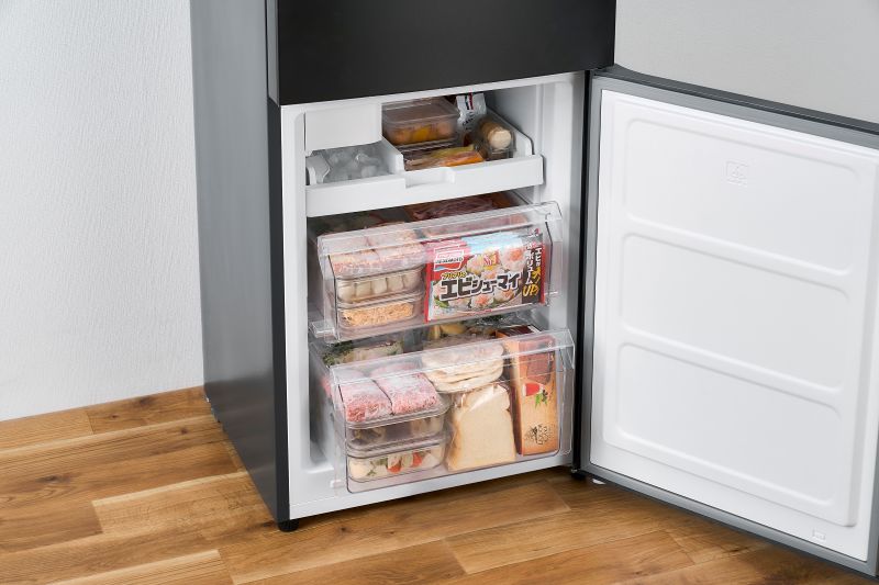 冷蔵庫 カメラ付き冷凍冷蔵庫 301LIRSN-IC30B-Bブラック 大型 庫内カメラ付き 大型冷蔵庫 アイリスオーヤマ 右開き 2ドア 冷凍室 91L 大容量 