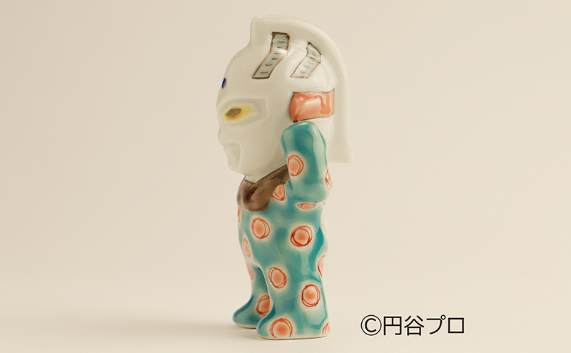 九谷焼　ウルトラセブン　岡田絹代 民芸品 工芸品 インテリア 