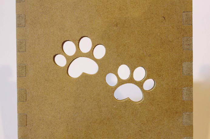 アニマルスマートフォンスタンド ネコ 黄 雑貨 日用品 スマホ スマホスタンド 