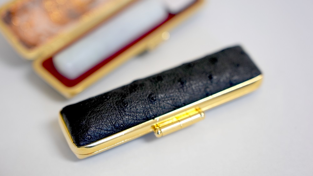 本翡翠18mm丸×60mm丈 実印 オーストリッチケース付 桐箱入り[5839-2025