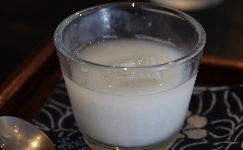 毎日健康！酒造用研き米のみで造った贅沢な純米甘酒8パックセット 