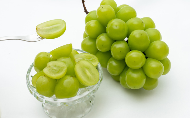 フルーツ 定期便 2026年 先行予約 フルーツ王国 岡山 厳選 果物 （7月 9月 10月）3回コース 桃 ぶどう 岡山県産 国産 セット ギフト 旬の果物 白桃 ニューピオーネ シャインマスカット 高級ぶどう 