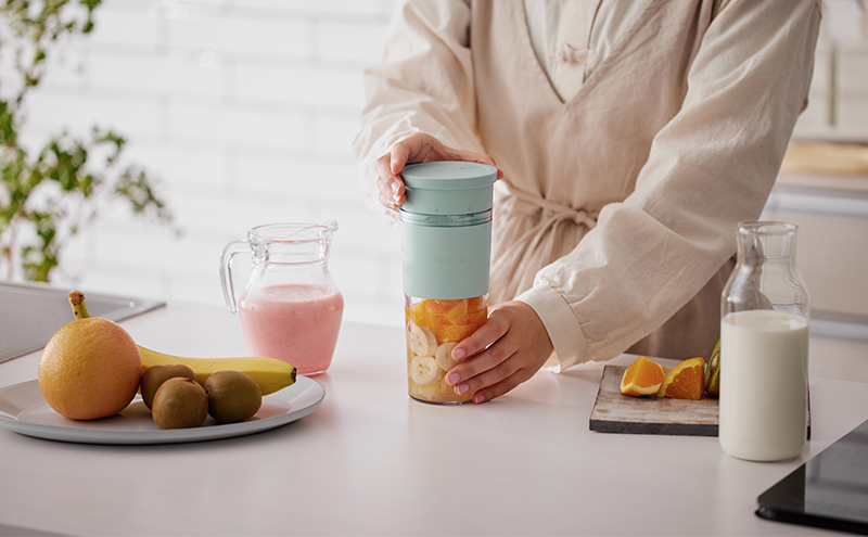 ブレンダー コードレスブレンダー IBB-C301-G ミントグリーン アイリスオーヤマ 300mL USBケーブル（Type-A-Type-C）付き 食欲の秋特集 