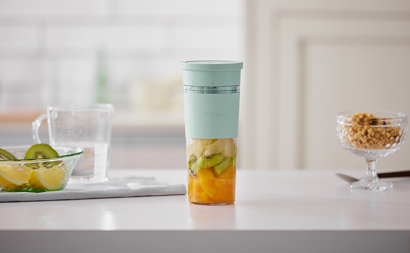 ブレンダー コードレスブレンダー IBB-C301-G ミントグリーン アイリスオーヤマ 300mL USBケーブル（Type-A-Type-C）付き 食欲の秋特集 