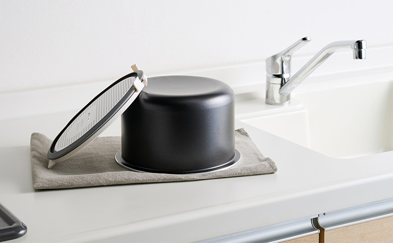 アイリスオーヤマ 炊飯器 5.5合 RC-MSA50-W ホワイト 銘柄炊き 炊飯ジャー 炊飯 白米 米 おかゆ 雑穀米 玄米 炊き込みご飯 早炊き 保温 新生活 調理家電 電化製品 家電 宮城 宮城県 大河原 大河原町