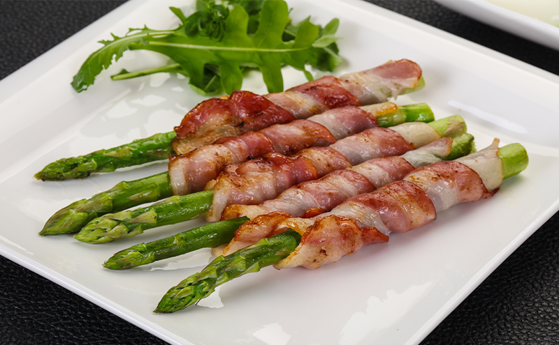 【2026年5月～発送】半農半画家 イマイ畑 自慢の≪アスパラガス 1kg M-2Lサイズ混合≫ 露地栽培 北海道 富良野市 (イマイカツミ) 野菜 アスパラ 健康 太い 安心 道産 産地直送