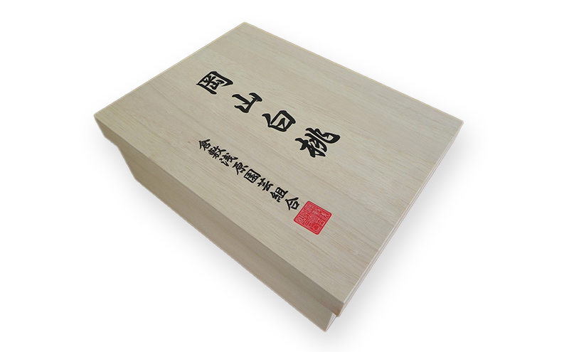 桃 2026年 先行予約 白桃 6玉（1玉330g以上）等級：ロイヤル 木