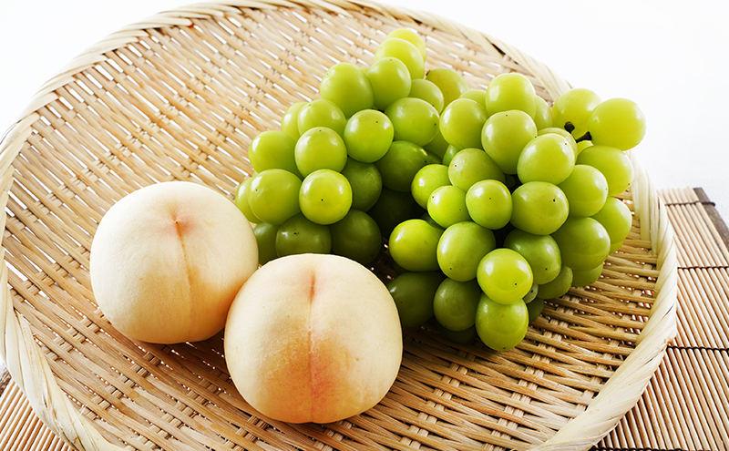 フルーツ 2026年 先行予約 晴れの国 岡山 の フルーツ 定期便 2回コース 桃 ぶどう 岡山県産 国産 フルーツ 果物 ギフト マスカット もも モモ お楽しみ 高級ぶどう 