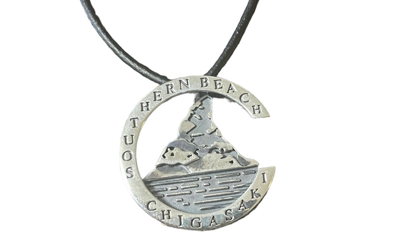 SV茅ヶ崎サザンCえぼし岩ペンダント2 