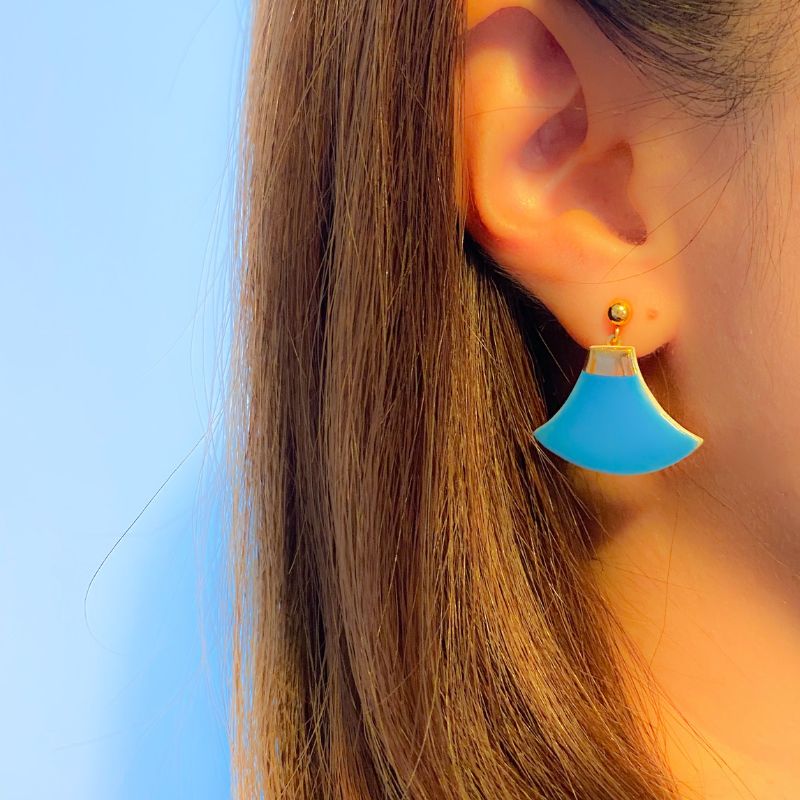 茅ヶ崎市 湘南 陶磁器 ピアス 上品 かわいい レディース ギフト プレゼント 誕生日 母の日 お祝い サマーギフト ゴールド 金 アート アクセサリー Artopus.SHONAN ピアス 富士 ブルー