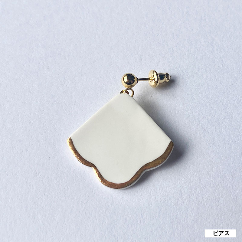 茅ヶ崎市 湘南 陶磁器 ピアス 上品 かわいい レディース ギフト プレゼント 誕生日 母の日 お祝い サマーギフト ゴールド 金 アート アクセサリー Artopus.SHONAN ピアス 松 ブルー