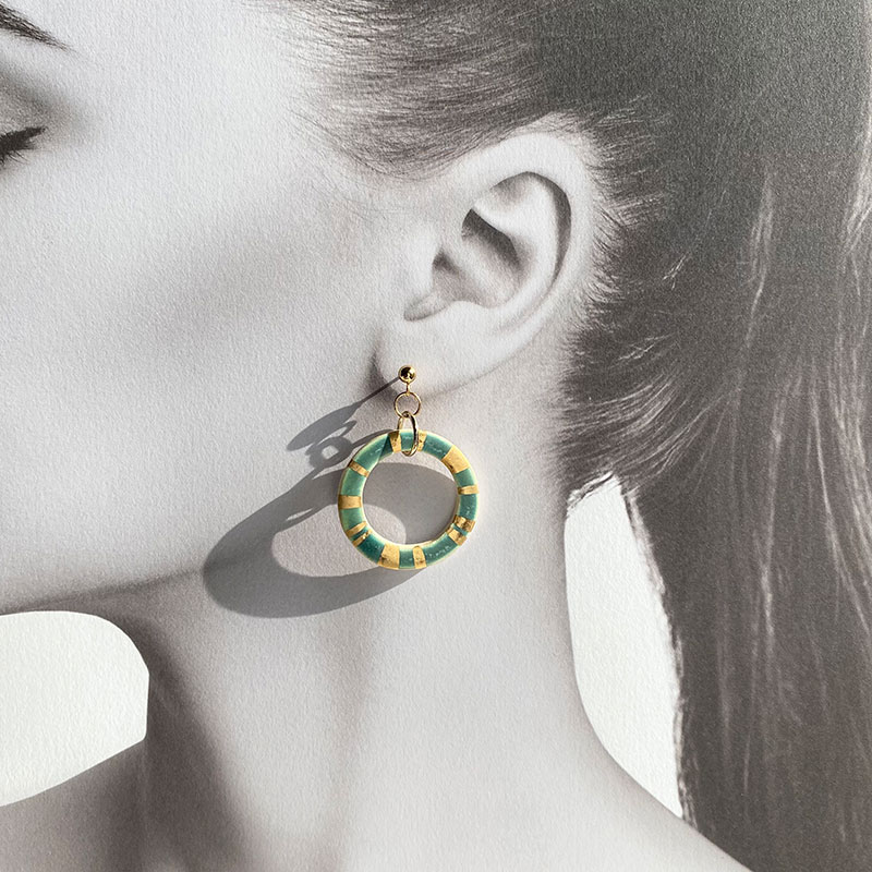 茅ヶ崎市 湘南 陶磁器 ピアス 上品 かわいい レディース ギフト プレゼント 誕生日 母の日 お祝い サマーギフト ゴールド 金 アート アクセサリー Artopus.SHONAN ピアス 日の輪 グリーン