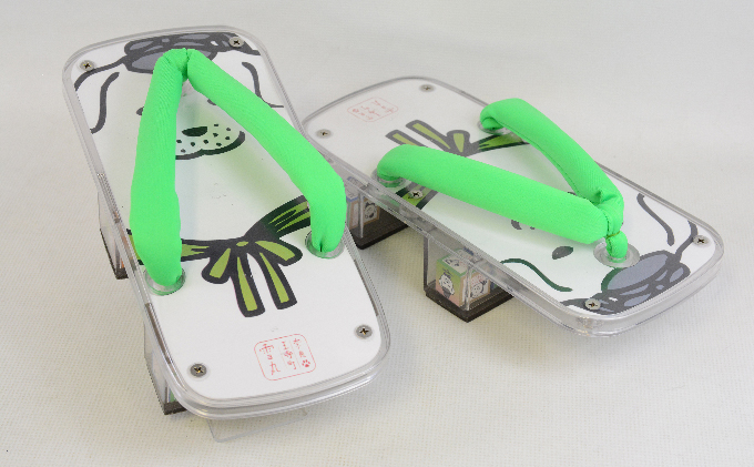 雪丸クリア下駄 