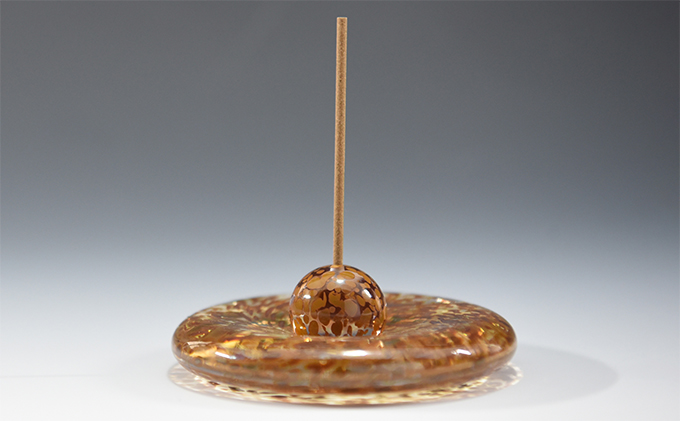 玉模様ガラスお香立て　ゴールド〈ガラス インテリア 小物 お香立て 工芸品 民芸品 雑貨〉 日用品 