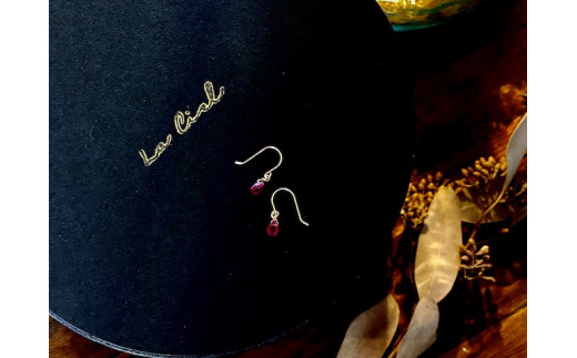 KBD-9-3　天然石のフックピアス ルビー（ピンク） アクセサリー おしゃれ ピアス 耳飾り ジュエリー シンプル カジュアル ラグジュアリー キラキラ かわいい きれい 茨城 鹿嶋市