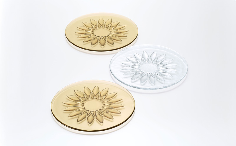 皿 2枚 ソルフロール プレート 2色 アソート セット ペア Sghr スガハラ 平皿 ガラス皿 プレート 食器 ガラス ガラスプレート デザートプレート おしゃれ かわいい 日用品 キッチン キッチン用品 インテリア 千葉 千葉県 九十九里町 九十九里