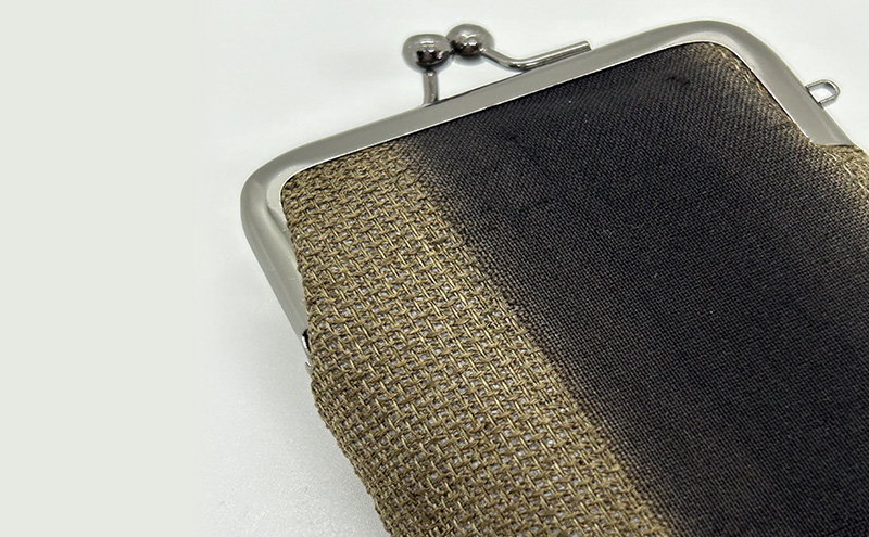 がま口ポーチS ぜんまい紬 茶系 ファッション小物 財布 ファッション 