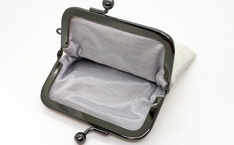 がま口ポーチS ぜんまい紬 白色 ファッション小物 財布 ファッション 